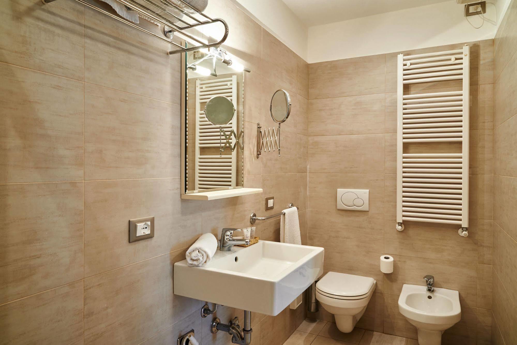 Aparthotel Antico Borgo à Bergame Extérieur photo