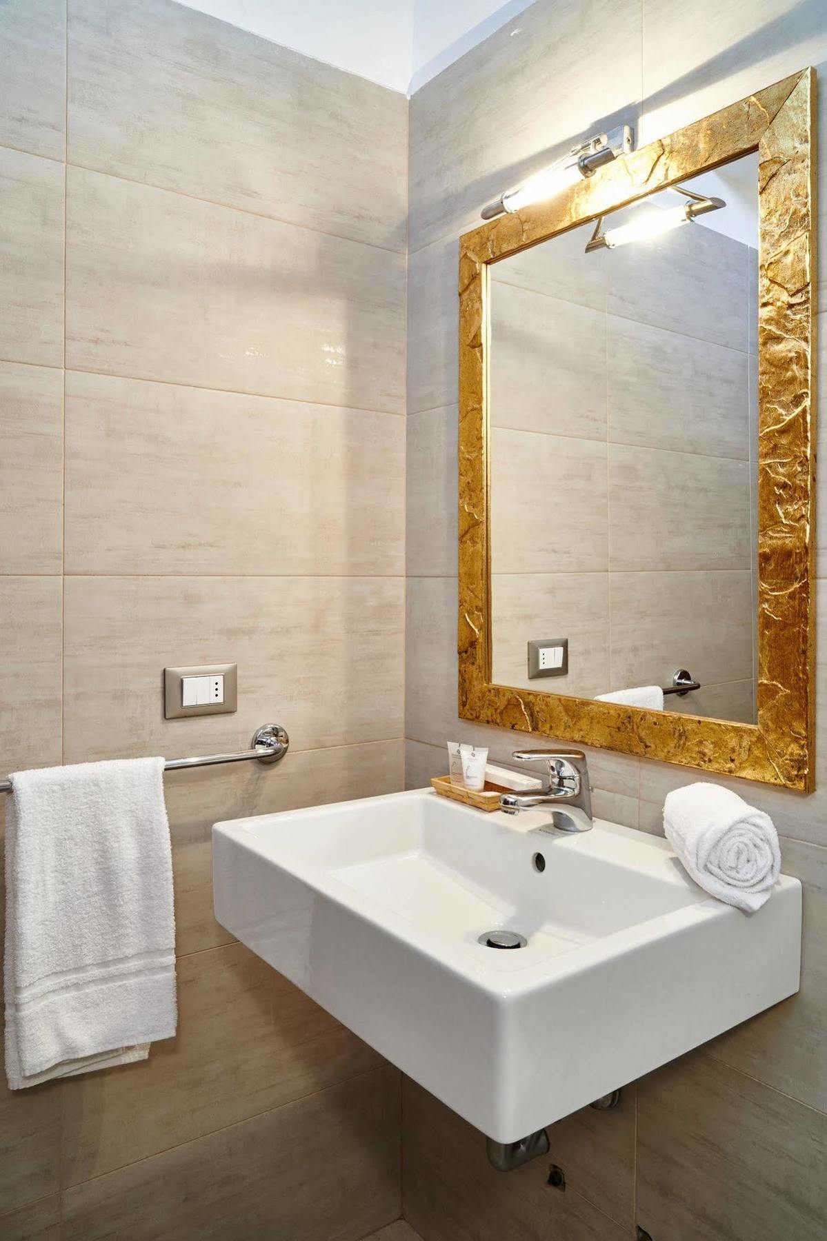 Aparthotel Antico Borgo à Bergame Extérieur photo