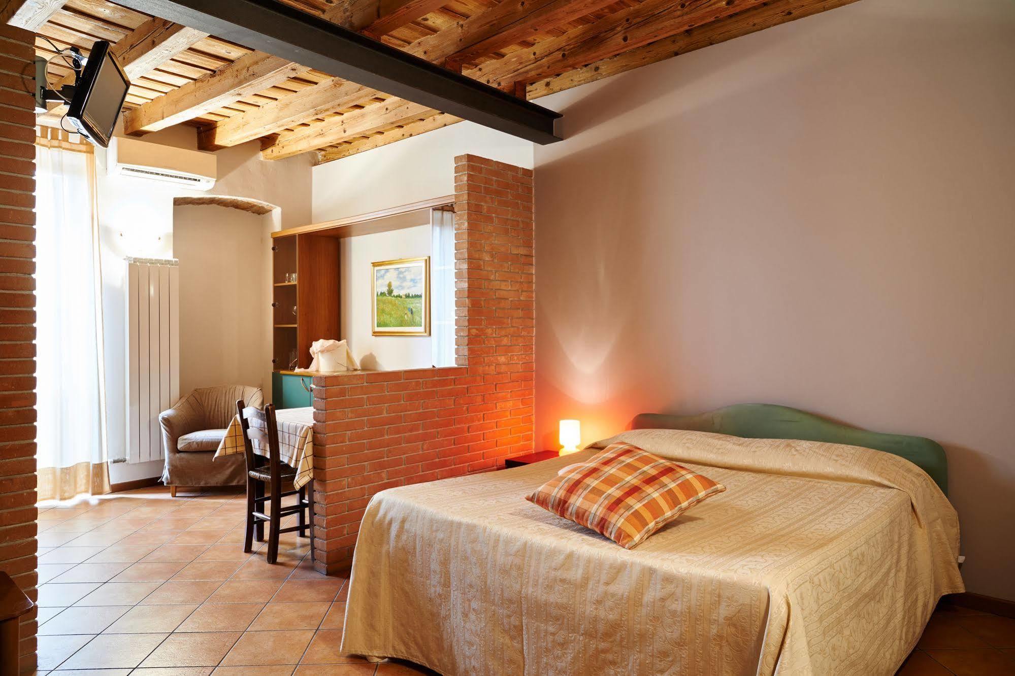 Aparthotel Antico Borgo à Bergame Extérieur photo