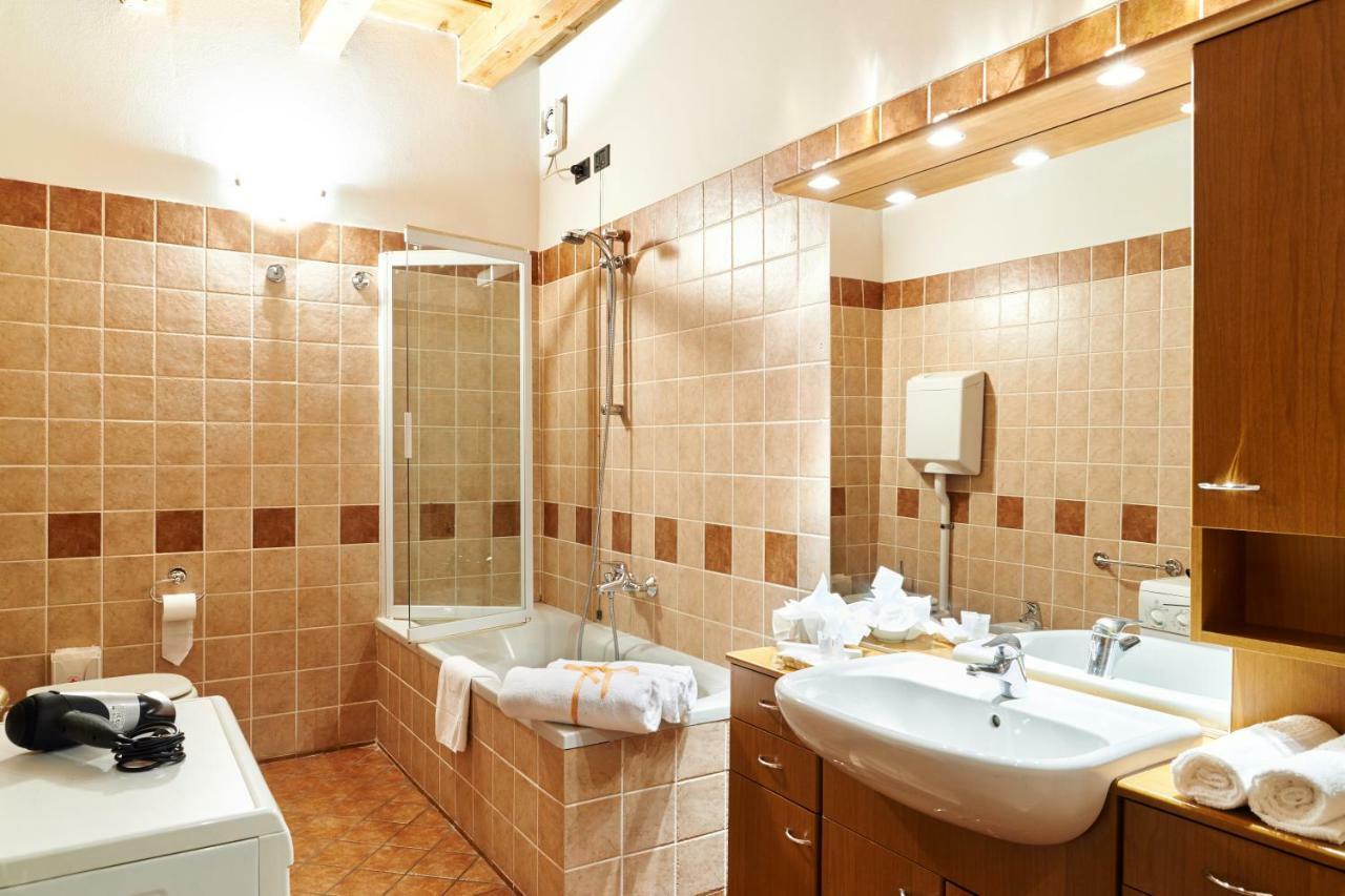 Aparthotel Antico Borgo à Bergame Extérieur photo