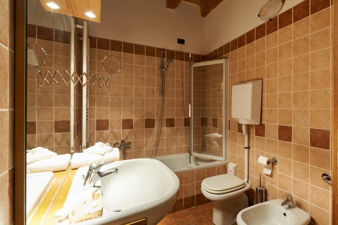 Aparthotel Antico Borgo à Bergame Extérieur photo